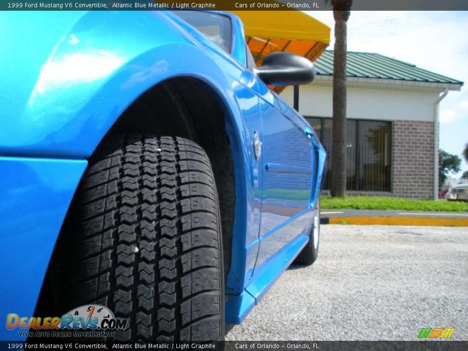1999 Ford Mustang V6 Convertible Atlantic Blue Metallic / Light Graphite Photo #13