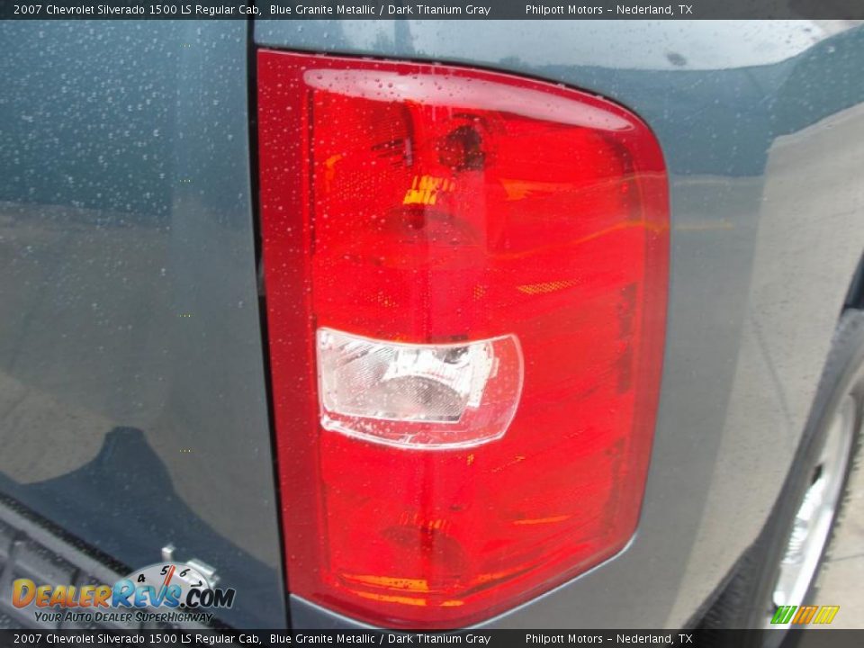2007 Chevrolet Silverado 1500 LS Regular Cab Blue Granite Metallic / Dark Titanium Gray Photo #18