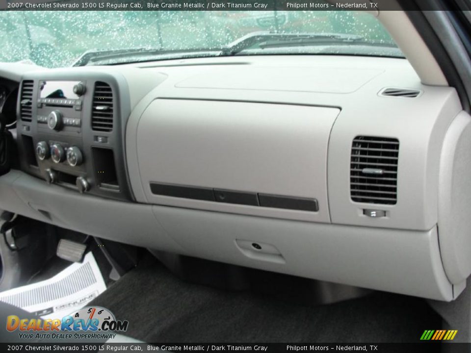 2007 Chevrolet Silverado 1500 LS Regular Cab Blue Granite Metallic / Dark Titanium Gray Photo #24