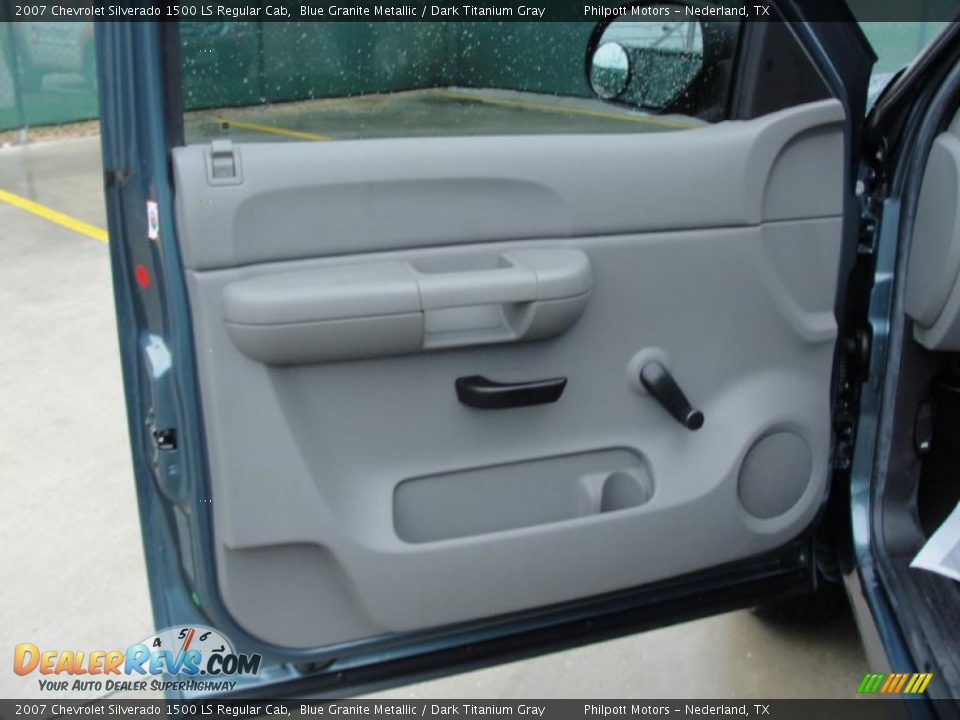 2007 Chevrolet Silverado 1500 LS Regular Cab Blue Granite Metallic / Dark Titanium Gray Photo #26