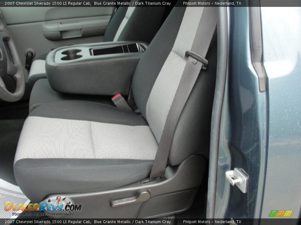 2007 Chevrolet Silverado 1500 LS Regular Cab Blue Granite Metallic / Dark Titanium Gray Photo #27