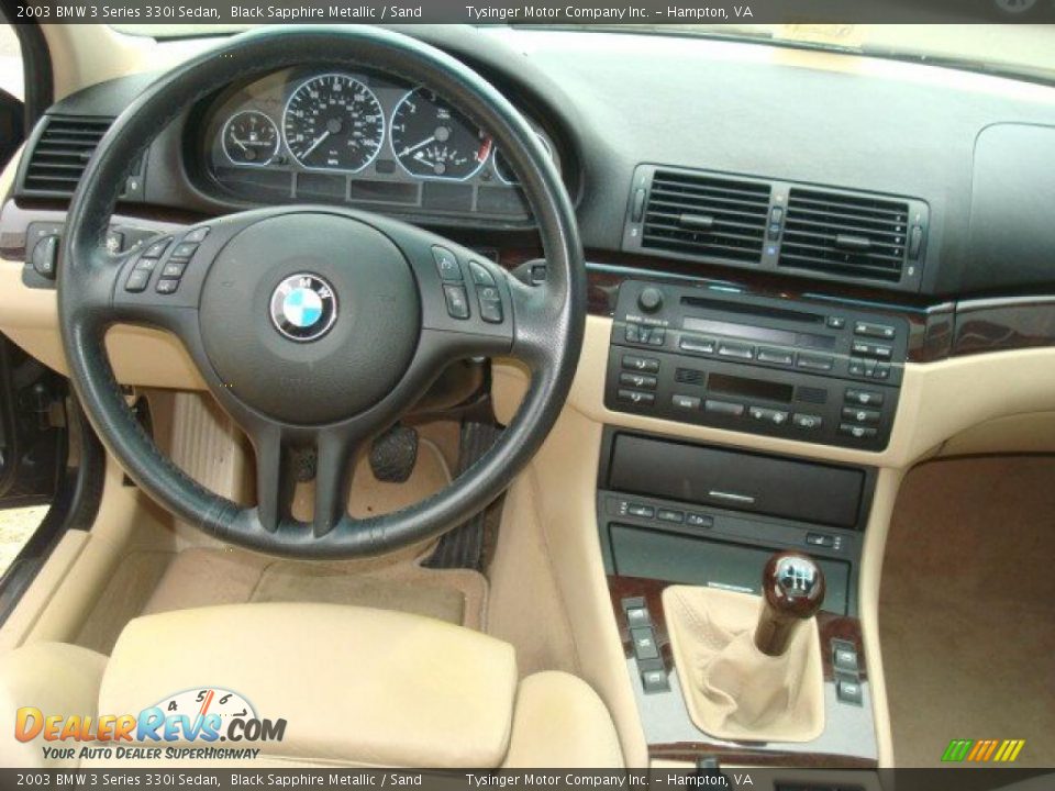 2003 BMW 3 Series 330i Sedan Black Sapphire Metallic / Sand Photo #11