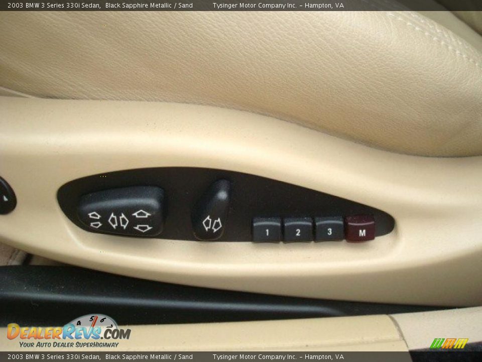 2003 BMW 3 Series 330i Sedan Black Sapphire Metallic / Sand Photo #12