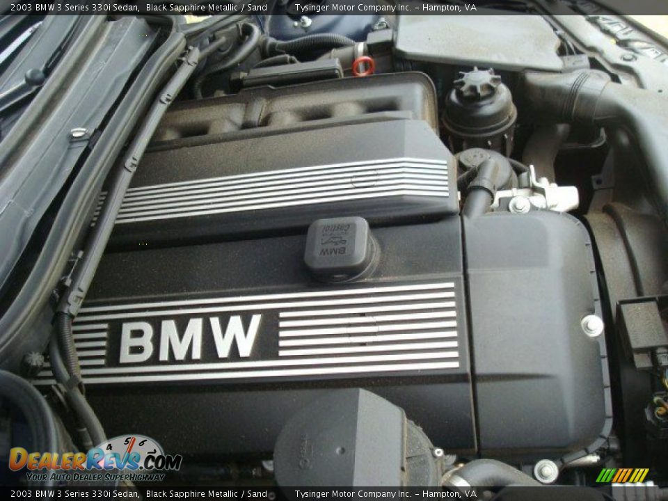 2003 BMW 3 Series 330i Sedan Black Sapphire Metallic / Sand Photo #24