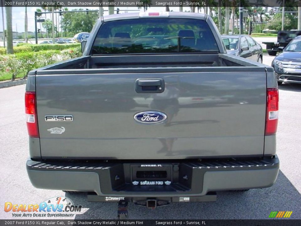2007 Ford F150 XL Regular Cab Dark Shadow Grey Metallic / Medium Flint Photo #7