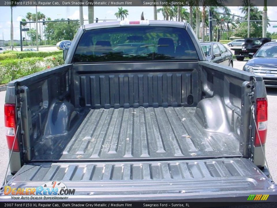 2007 Ford F150 XL Regular Cab Dark Shadow Grey Metallic / Medium Flint Photo #9