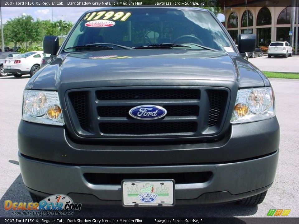 2007 Ford F150 XL Regular Cab Dark Shadow Grey Metallic / Medium Flint Photo #16
