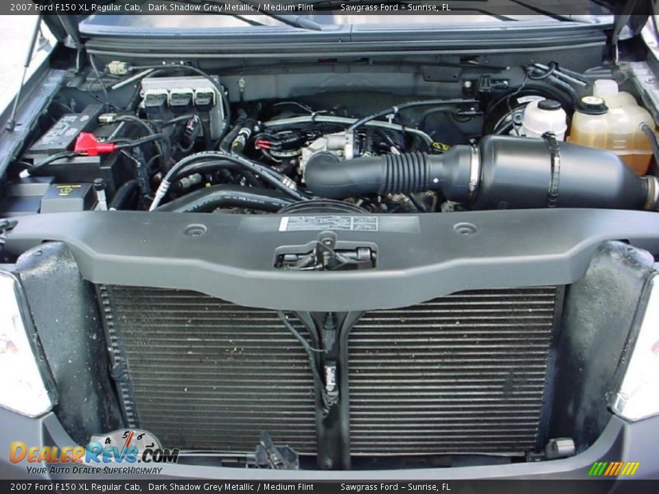 2007 Ford F150 XL Regular Cab Dark Shadow Grey Metallic / Medium Flint Photo #25