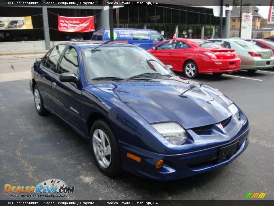 2001 Pontiac Sunfire SE Sedan Indigo Blue / Graphite Photo #6
