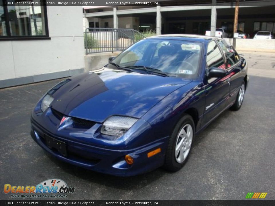 2001 Pontiac Sunfire SE Sedan Indigo Blue / Graphite Photo #11