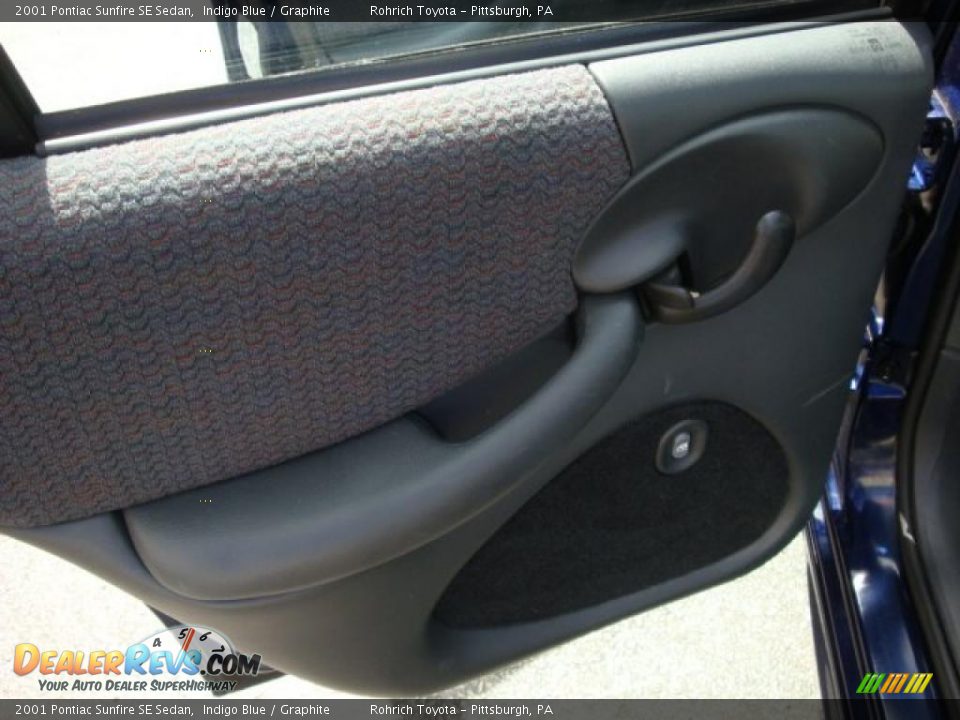 2001 Pontiac Sunfire SE Sedan Indigo Blue / Graphite Photo #14