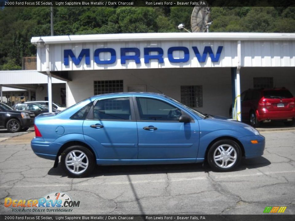 2000 Ford Focus SE Sedan Light Sapphire Blue Metallic / Dark Charcoal Photo #1