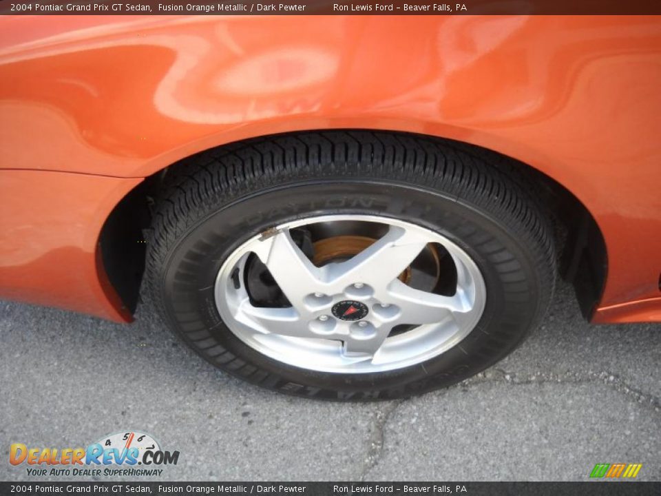 2004 Pontiac Grand Prix GT Sedan Fusion Orange Metallic / Dark Pewter Photo #15