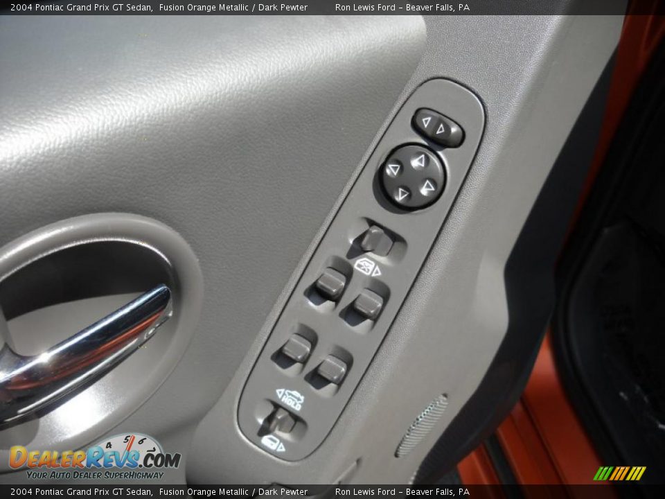 2004 Pontiac Grand Prix GT Sedan Fusion Orange Metallic / Dark Pewter Photo #21