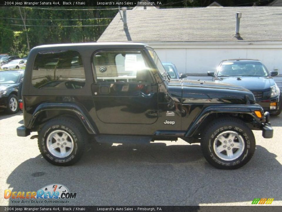 2004 Jeep Wrangler Sahara 4x4 Black / Khaki Photo #6