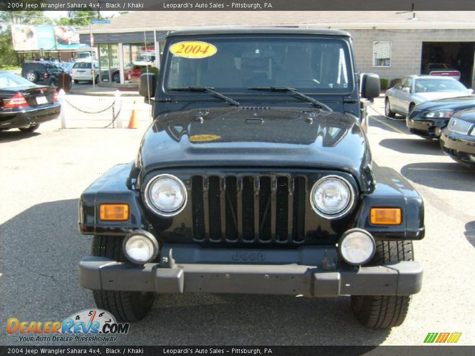 2004 Jeep Wrangler Sahara 4x4 Black / Khaki Photo #8