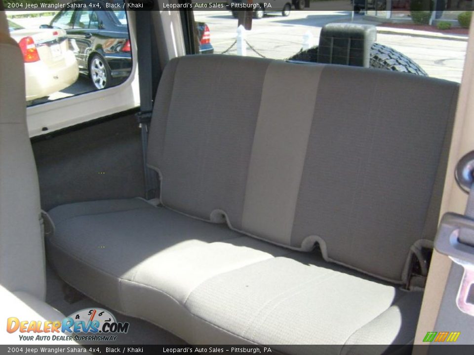 2004 Jeep Wrangler Sahara 4x4 Black / Khaki Photo #14