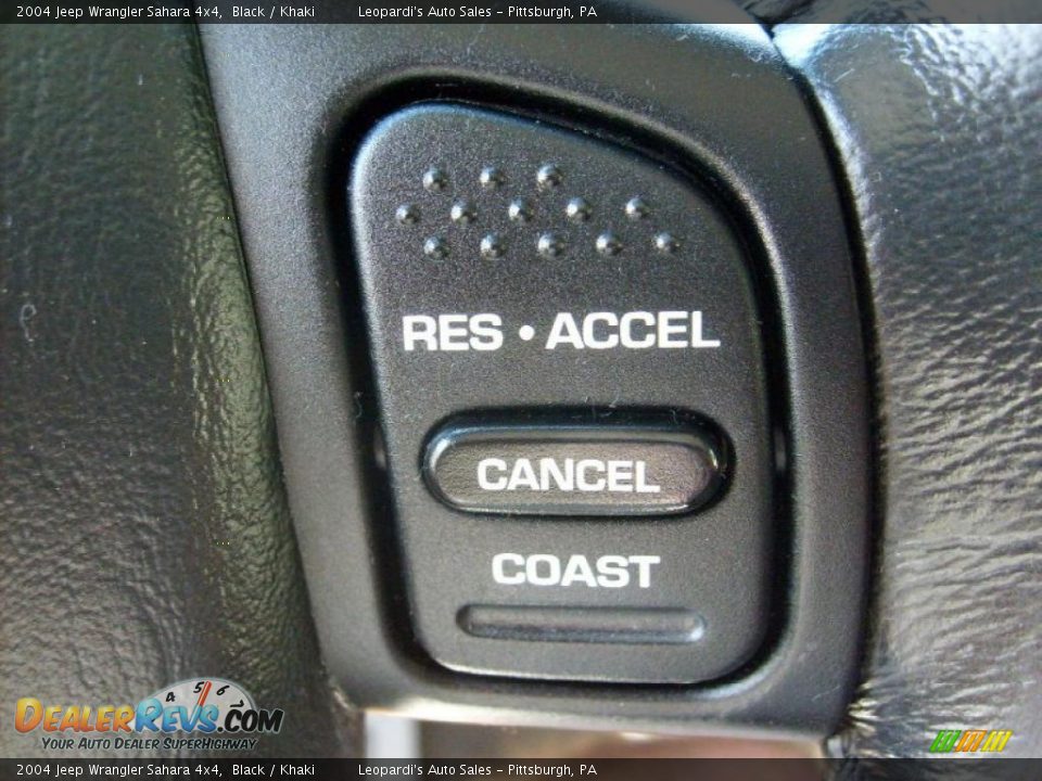 2004 Jeep Wrangler Sahara 4x4 Black / Khaki Photo #24