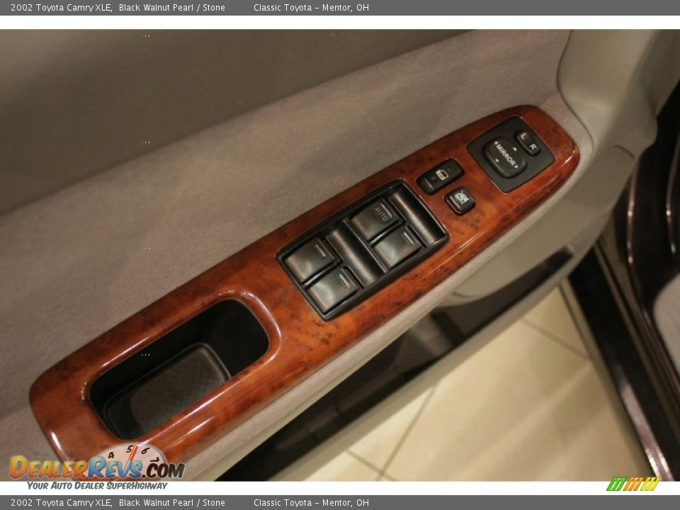 2002 Toyota Camry XLE Black Walnut Pearl / Stone Photo #9