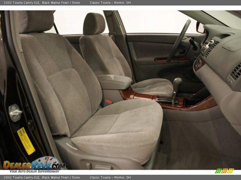 2002 Toyota Camry XLE Black Walnut Pearl / Stone Photo #19
