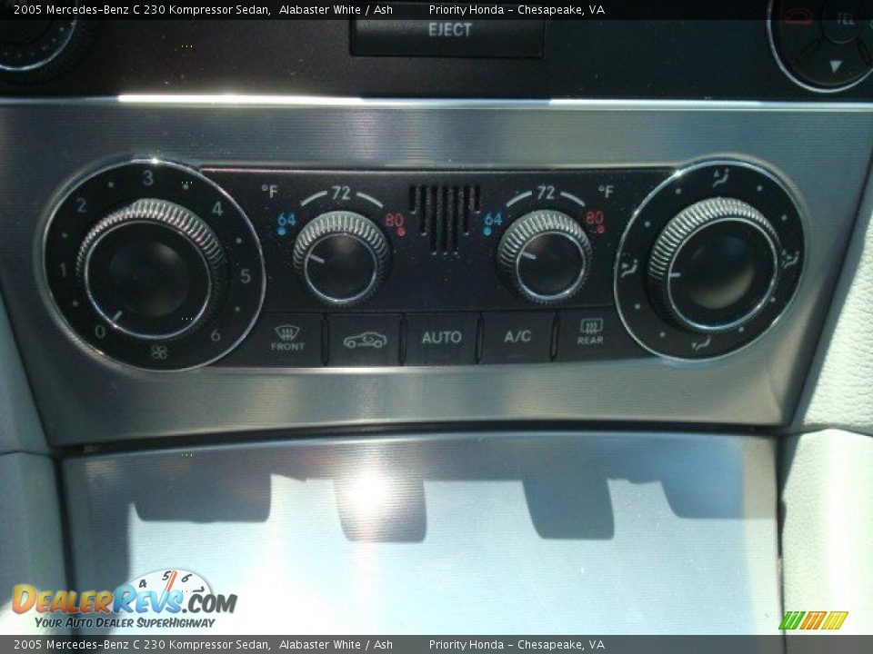 2005 Mercedes-Benz C 230 Kompressor Sedan Alabaster White / Ash Photo #16
