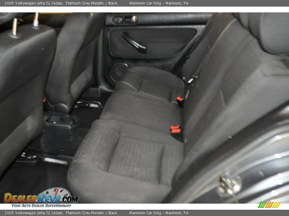 2005 Volkswagen Jetta GL Sedan Platinum Grey Metallic / Black Photo #12