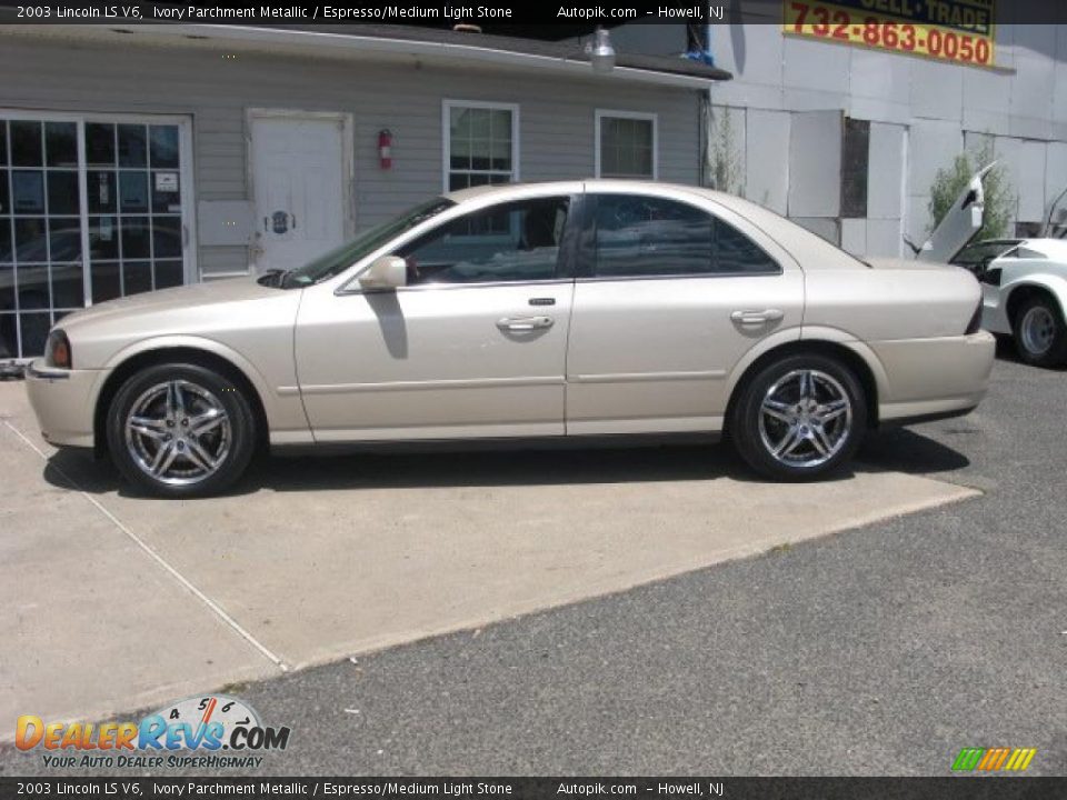 2003 Lincoln LS V6 Ivory Parchment Metallic / Espresso/Medium Light Stone Photo #4