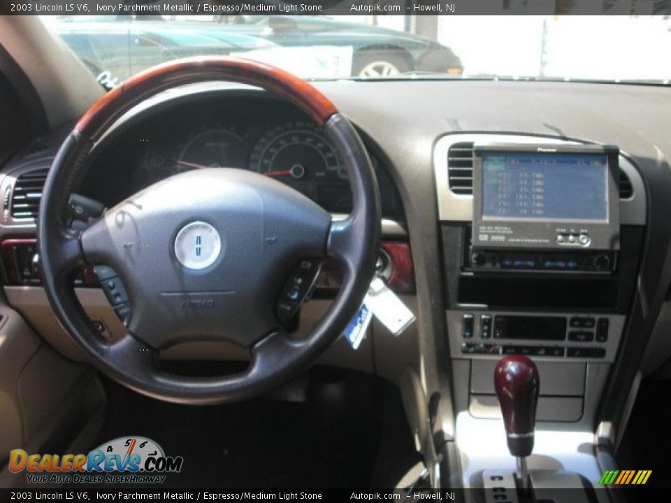 2003 Lincoln LS V6 Ivory Parchment Metallic / Espresso/Medium Light Stone Photo #11