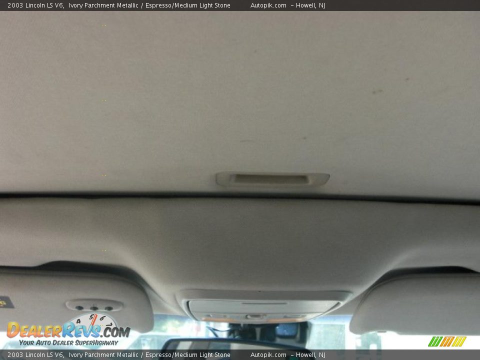 2003 Lincoln LS V6 Ivory Parchment Metallic / Espresso/Medium Light Stone Photo #12