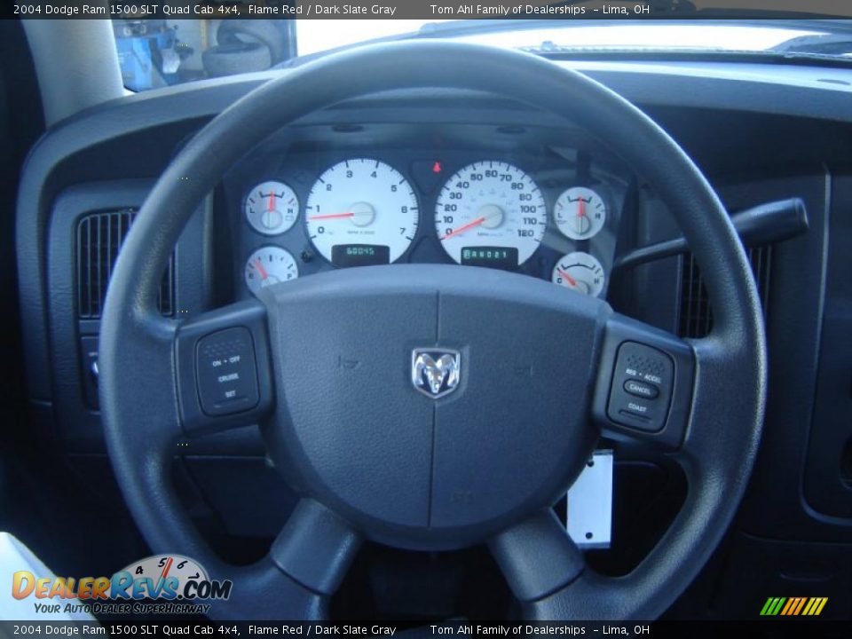 2004 Dodge Ram 1500 SLT Quad Cab 4x4 Flame Red / Dark Slate Gray Photo #17