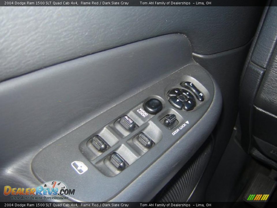 2004 Dodge Ram 1500 SLT Quad Cab 4x4 Flame Red / Dark Slate Gray Photo #18