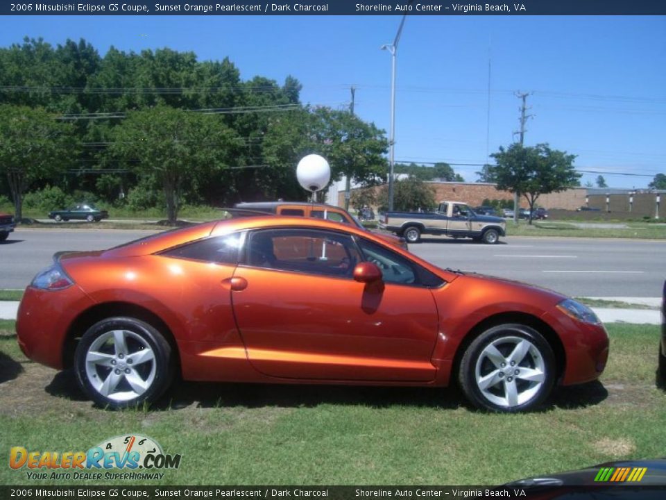 2006 Mitsubishi Eclipse GS Coupe Sunset Orange Pearlescent / Dark Charcoal Photo #5