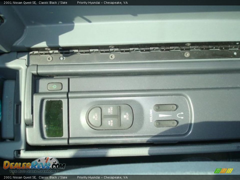 2001 Nissan Quest SE Classic Black / Slate Photo #16