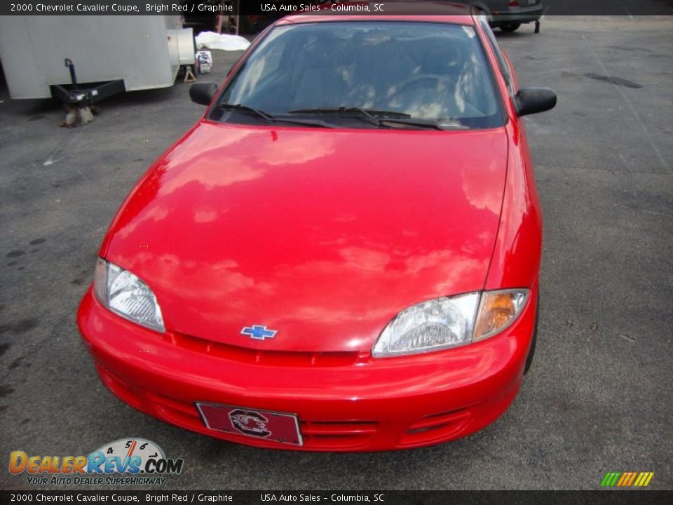 2000 Chevrolet Cavalier Coupe Bright Red / Graphite Photo #1