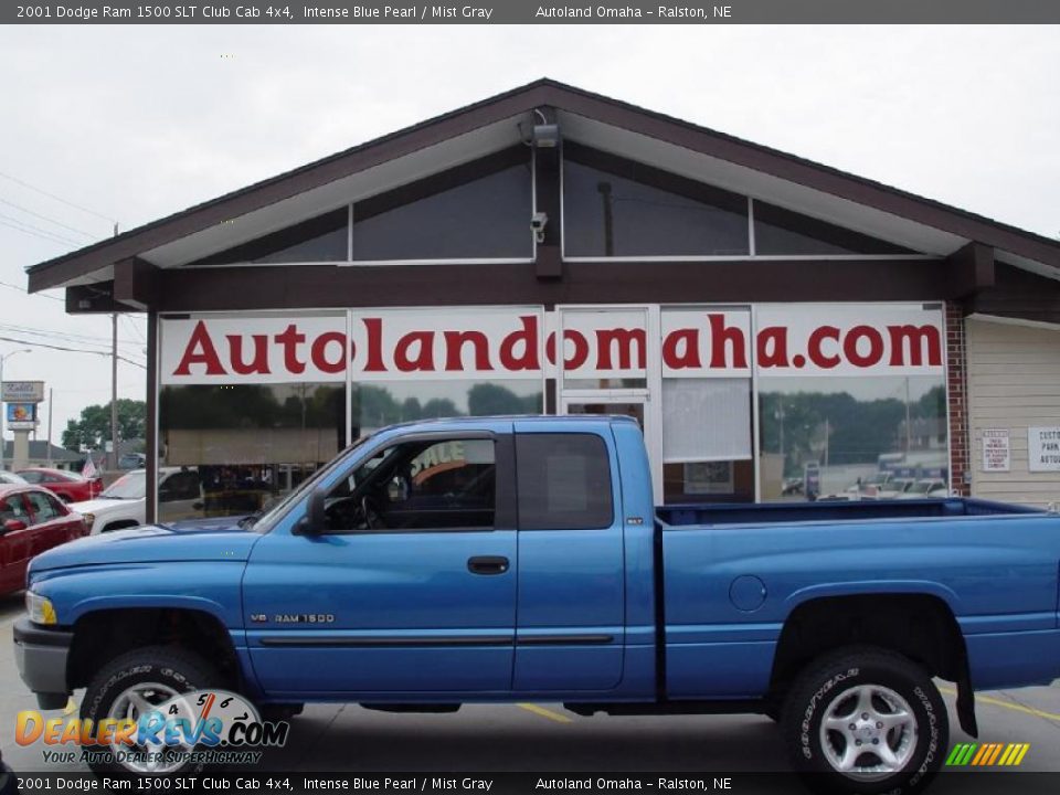 2001 Dodge Ram 1500 SLT Club Cab 4x4 Intense Blue Pearl / Mist Gray Photo #1