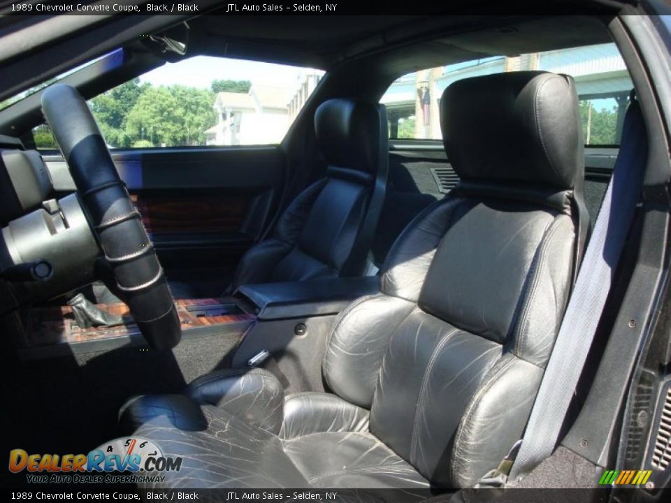 1989 Chevrolet Corvette Coupe Black / Black Photo #11