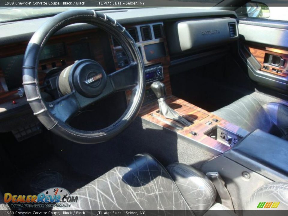 1989 Chevrolet Corvette Coupe Black / Black Photo #12