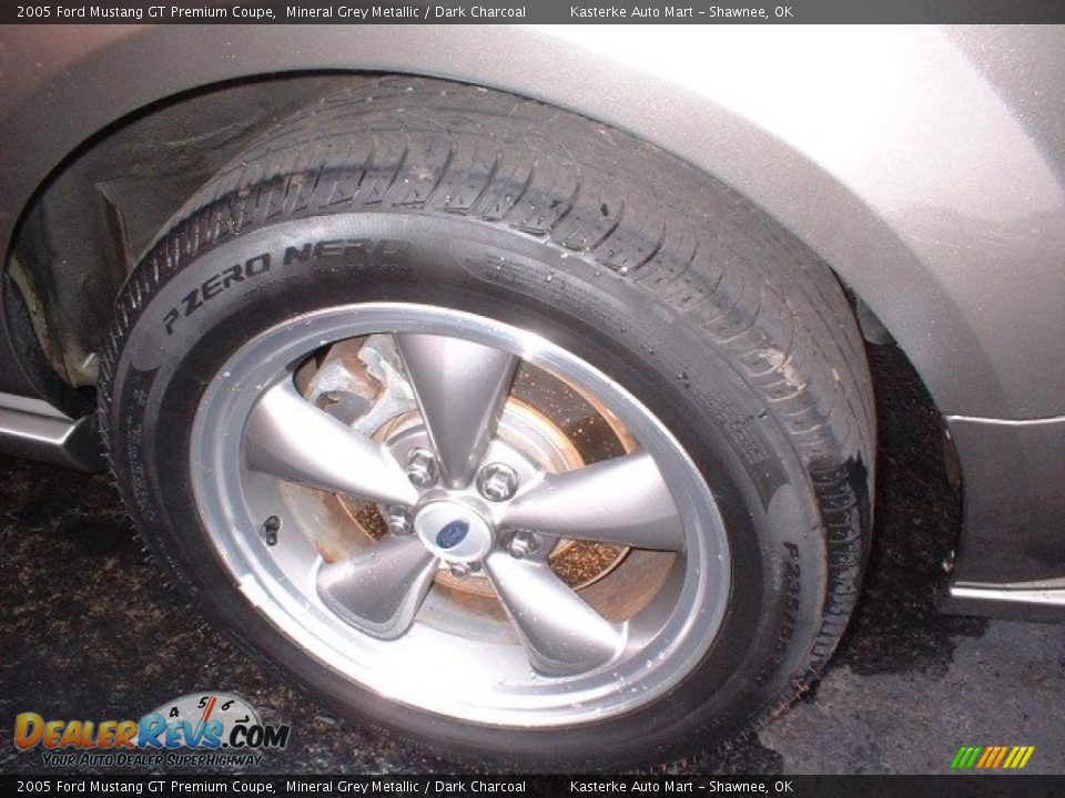 2005 Ford Mustang GT Premium Coupe Mineral Grey Metallic / Dark Charcoal Photo #7