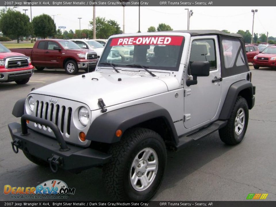 2007 Jeep Wrangler X 4x4 Bright Silver Metallic / Dark Slate Gray/Medium Slate Gray Photo #2