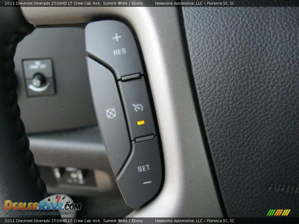 2011 Chevrolet Silverado 2500HD LT Crew Cab 4x4 Summit White / Ebony Photo #8