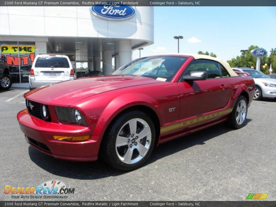 2006 Ford Mustang GT Premium Convertible Redfire Metallic / Light Parchment Photo #6