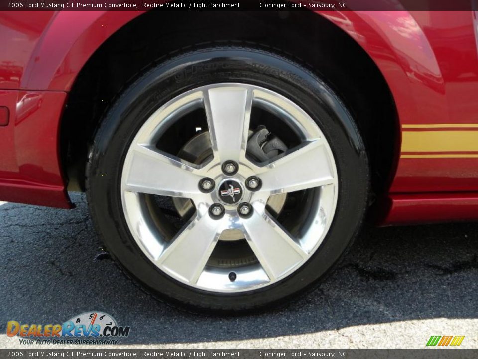2006 Ford Mustang GT Premium Convertible Redfire Metallic / Light Parchment Photo #12