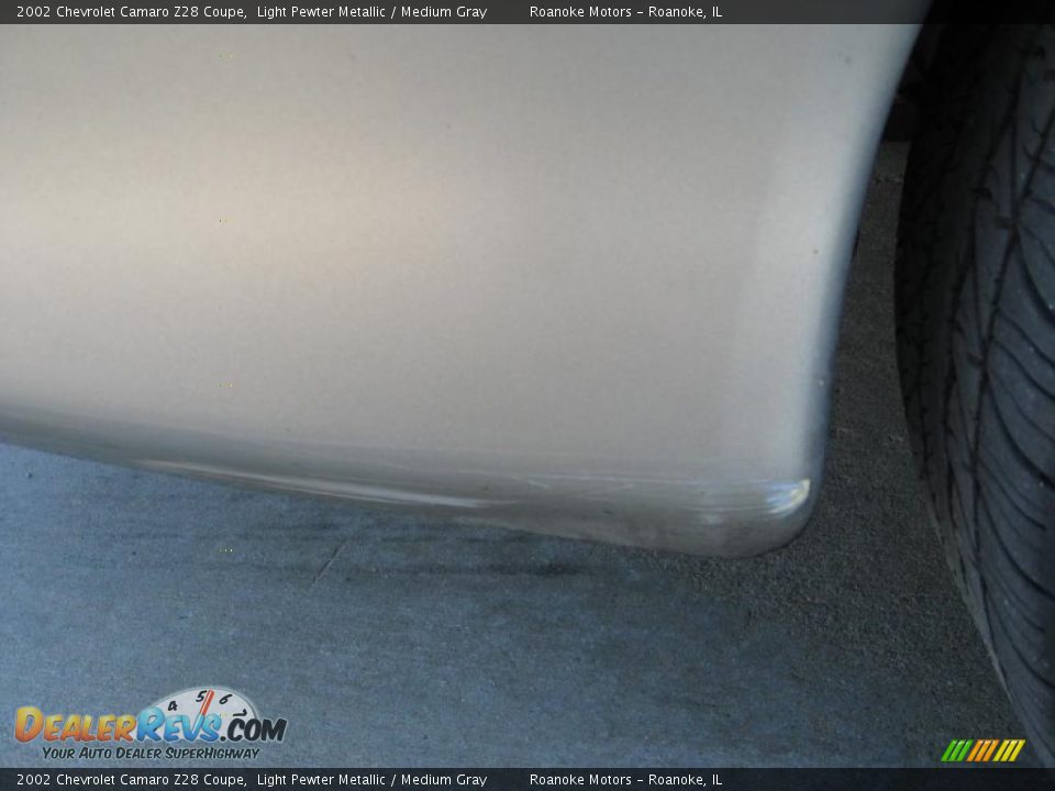 2002 Chevrolet Camaro Z28 Coupe Light Pewter Metallic / Medium Gray Photo #15