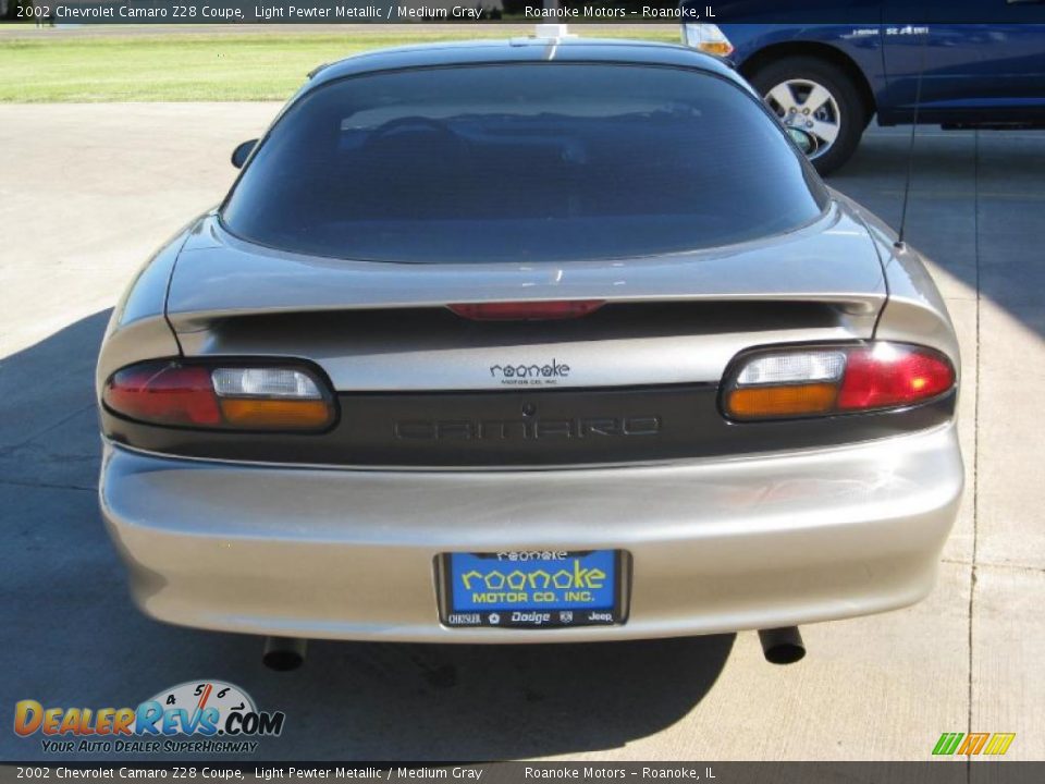 2002 Chevrolet Camaro Z28 Coupe Light Pewter Metallic / Medium Gray Photo #18