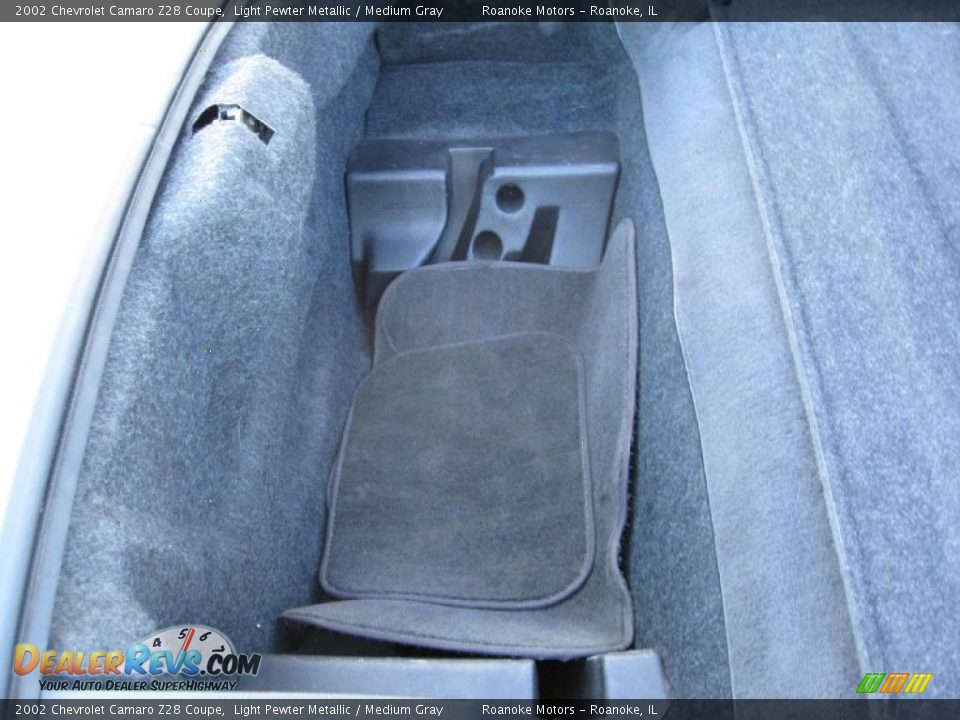 2002 Chevrolet Camaro Z28 Coupe Light Pewter Metallic / Medium Gray Photo #21