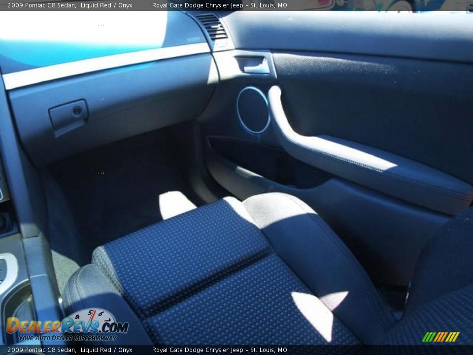 2009 Pontiac G8 Sedan Liquid Red / Onyx Photo #13