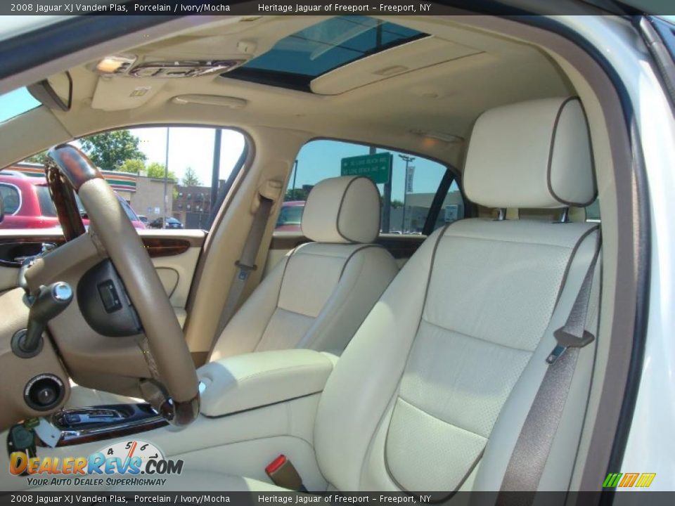 2008 Jaguar XJ Vanden Plas Porcelain / Ivory/Mocha Photo #14