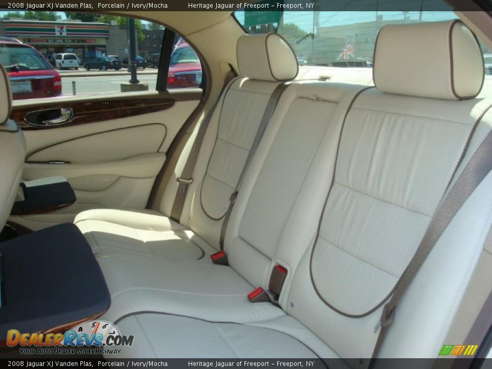 2008 Jaguar XJ Vanden Plas Porcelain / Ivory/Mocha Photo #20