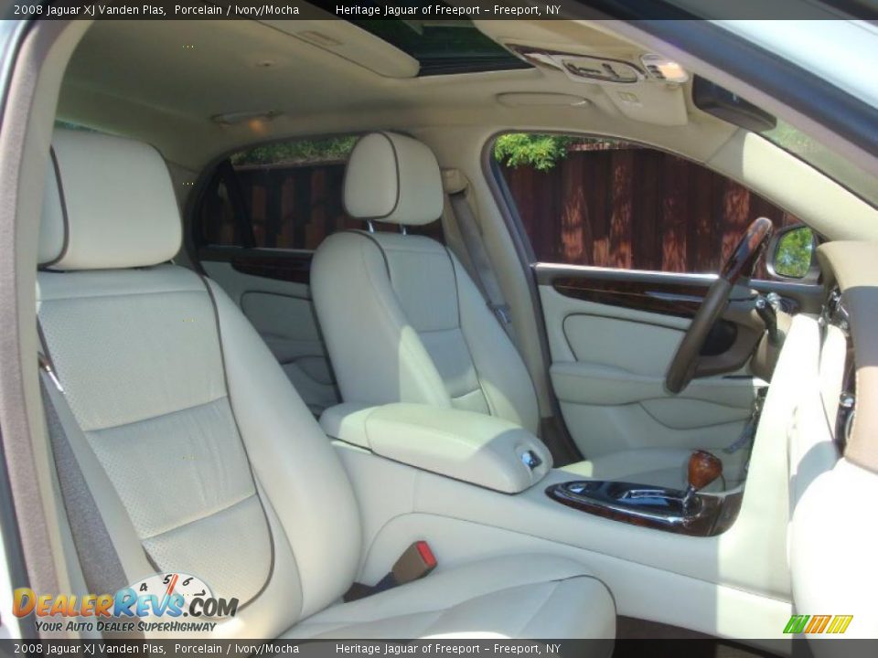 2008 Jaguar XJ Vanden Plas Porcelain / Ivory/Mocha Photo #28