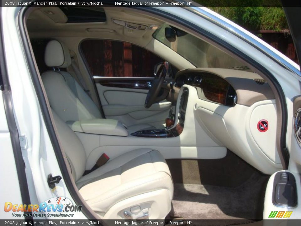 2008 Jaguar XJ Vanden Plas Porcelain / Ivory/Mocha Photo #29